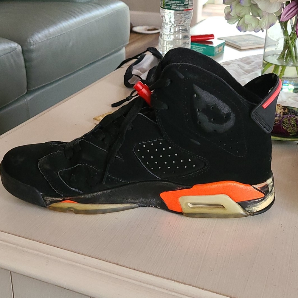 Jordan 6 infrared size 9.5 mens